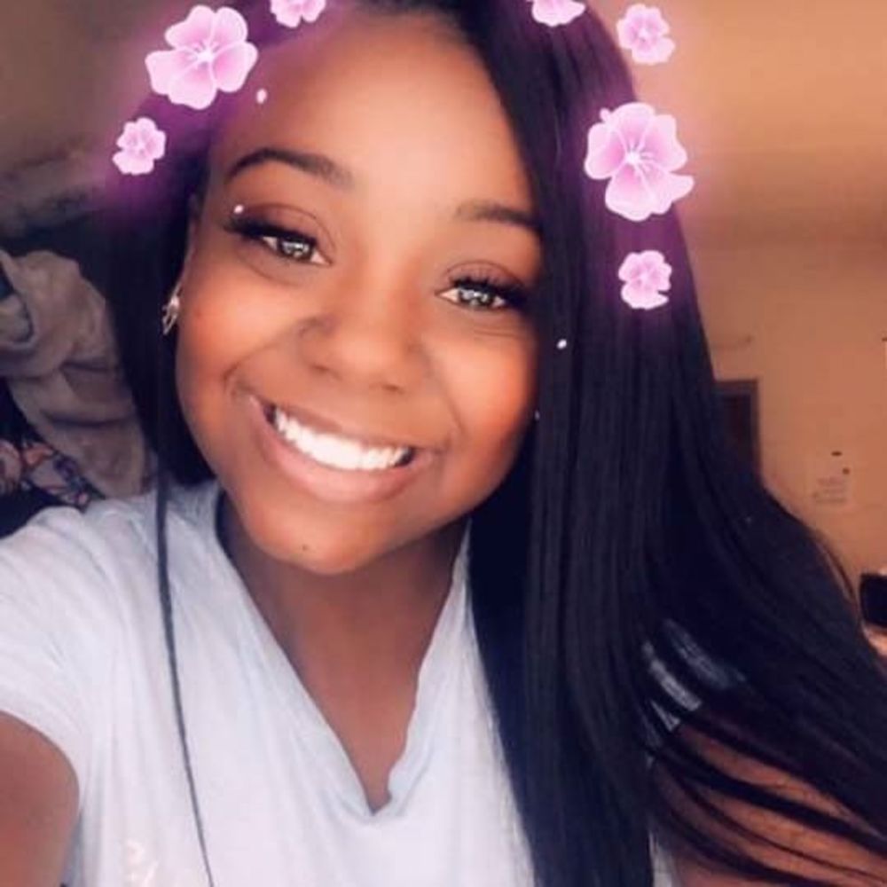 Meet your Posher, Janiya